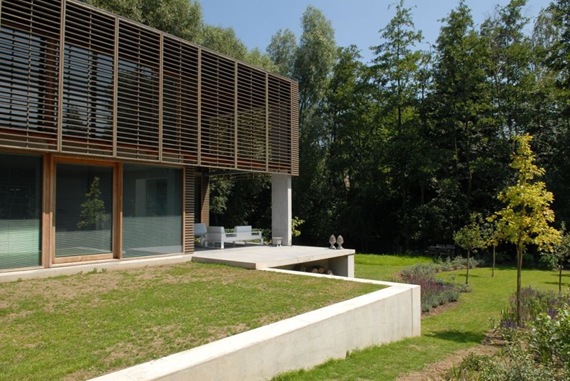 比利时木质外观小住宅