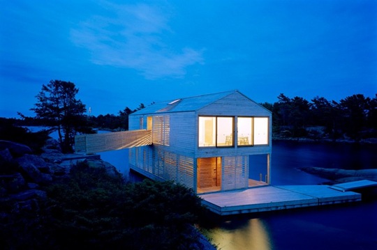 加拿大创新别墅-河流上的房子