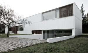 Read more about the article 皮拉尔小住宅－LYP楼